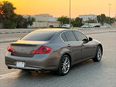 2011 Infiniti G37 photo 4