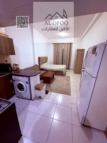 فرصة سكنية ممتازه استوديو واسع للايجار السنوي نص مفروش في مبنى سكني  قريب للخدمات || تكييف مركزي || بلكونه مشمسة بإطلالة مفتوحة || مطبخ مجهز