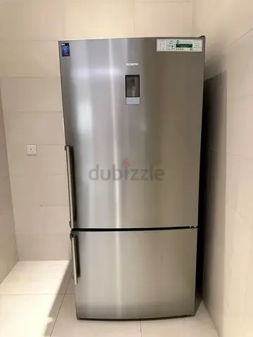 Simies iq700 Lasted Modal Botam Freezer like New Condition And Perfect working