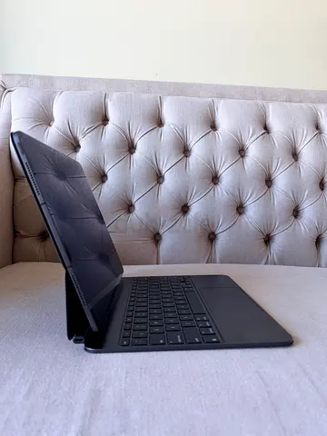 M4 iPad Pro: 13 inch Cellular Nano Texture 2TB Model