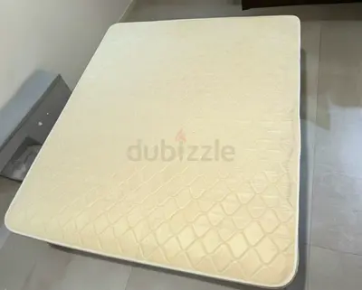 Urgent sale - King size mattress [200cm×200cm] in very good condition