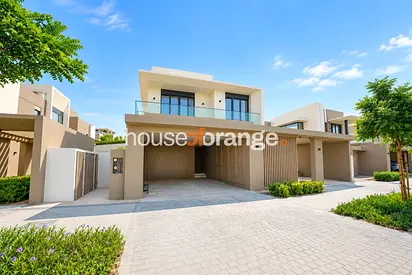 Spacious 4-Bedroom + Maid’s Villa | Large Plot | Jebel Ali Village