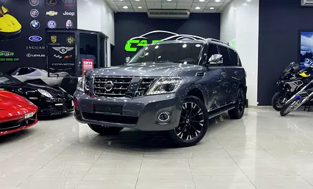 Nissan Patrol 2018 LE Platinum V6 - GCC Specs Original paint