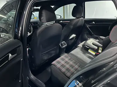 2015 Volkswagen GOLF GTI — фото 10