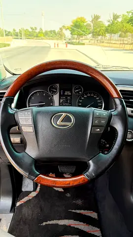 2013 Lexus LX-SERIES — миниатюра 16