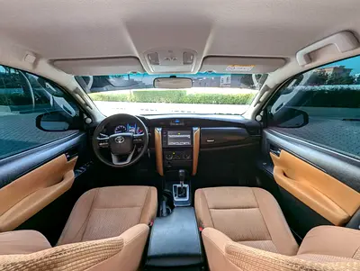 2021 Toyota FORTUNER photo 4