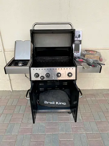 Broil king grill with free delivery