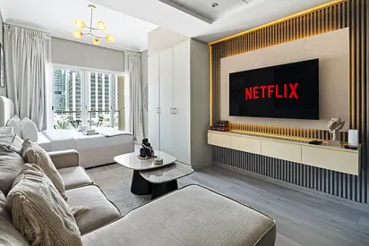 Stylish JLT Studio • Lake View | Pool+Marina Walk