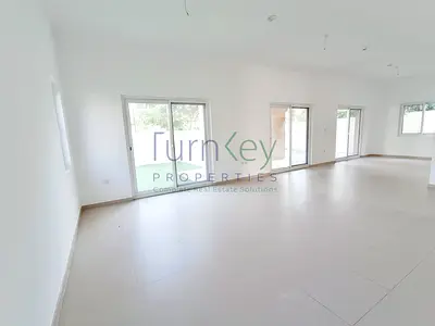 Stand Alone Villa | Single Row | Corner