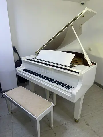 Yamaha Grand Piano C1X - White original Paint
