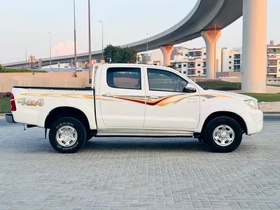 2008 Toyota HILUX — фото 4