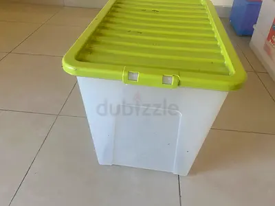 Storage box