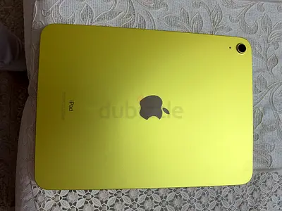 Gold Apple iPad (back view) - Good condition