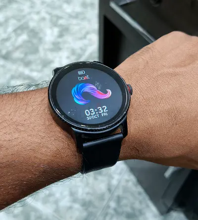 boAt Lunar Discovery Smartwatch in excellent condition.