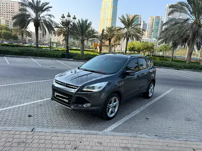 Ford Escape, 2016, Titanium, GCC, AWD, Accident Free, Original Paint, Service History.