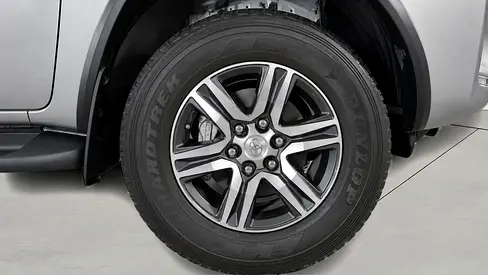 صورة مصغرة 12 لـ 2024 Toyota FORTUNER