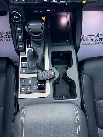 2025 Toyota PRADO — миниатюра 13