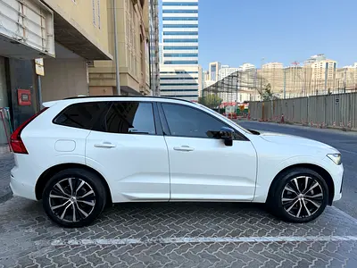 2023 Volvo XC60 photo 5