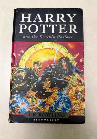 Harry Potter and the Deathly Hallows - Book 7