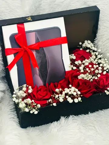 IPhone DUO hampers with flowers