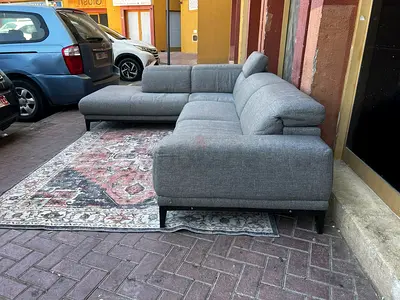 Perfect Condition Natuzzi Italian L Shape Sofa