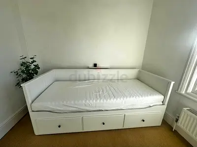 Ikea hemnes daybed with mattress and storage drawers