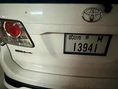 2014 Toyota FORTUNER photo 3