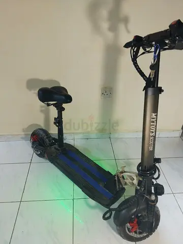 E10 electric scooter