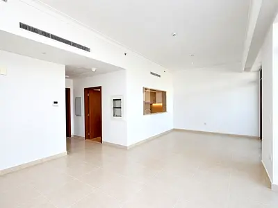 Chiller Free| Stunning Lake View| Large Terrace
