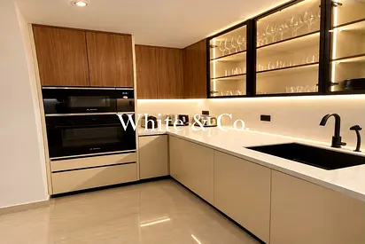 Superb | Refurbished | 1 BR U-Bora Towers