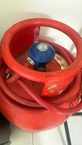 Used LPG Gas Cylinder with Hose and Regulator (Red) - Functional