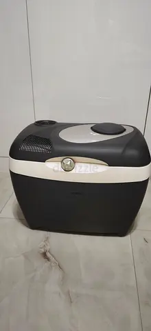 Portable car electric cooler / mini fridge - used, perfect condition