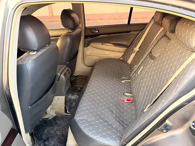 2011 Infiniti G37 photo 7