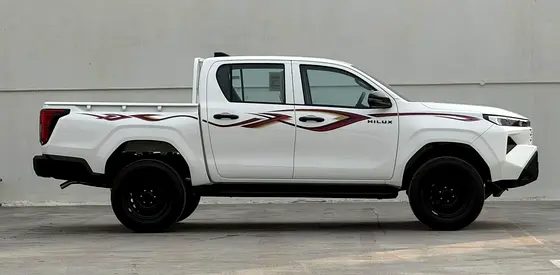 2027 Toyota HILUX — фото 6