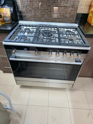 Siemens 90 cm Freestanding Combination Cooker, German Engineering, HQ738357M