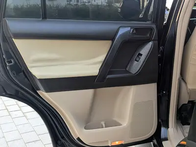 2011 Toyota PRADO — миниатюра 12