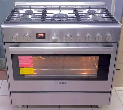 Bosch digital latest new model 5 burner gas cooker same like new condition for sale