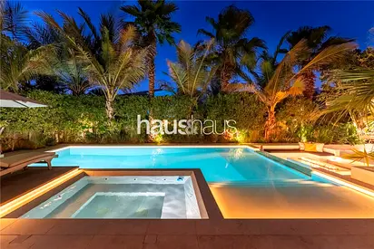 Large 6 Bedroom Home | Quiet and private location