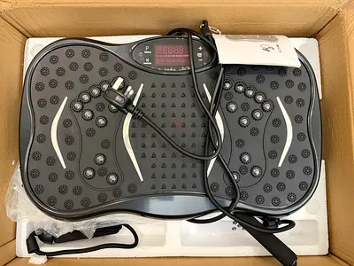 Vibration Plate Fitness Machine - Used, Working