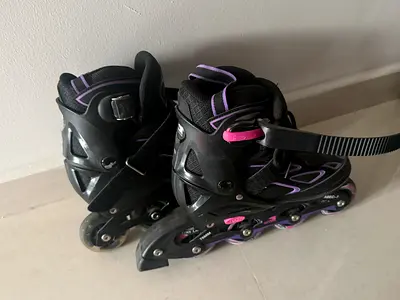 Kids rollerblades size 31-34
