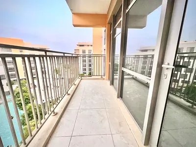 HOT OFFER: SPACIOUS 1BHK WITH SWIMMING POOL VIEW AND BALCONY CLOSED KITCHEN IN PRIME LOCATION FOR 63K IN 4 CHEQUES ONLY!