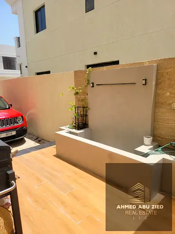 فرصة ملكية بـ الياسمين! فيلا 6 غرف ماستر ومجلس وصالة مفروشة أو بدون فرش بـ 115,000 درهم سنوياً