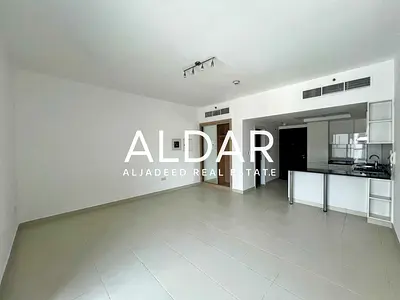 Spacious I Pool View I 12 Cheques | Ready To Move