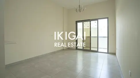 Available Now I Spacious I Multiple Cheques