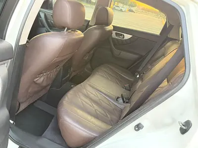 صورة مصغرة 17 لـ 2015 Infiniti QX70
