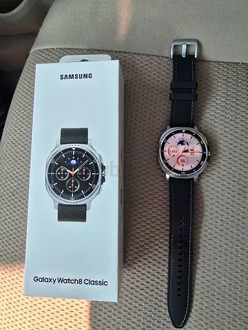 Samsung Galaxy Watch Classic - 8 Excellent Condition, Leather Strap