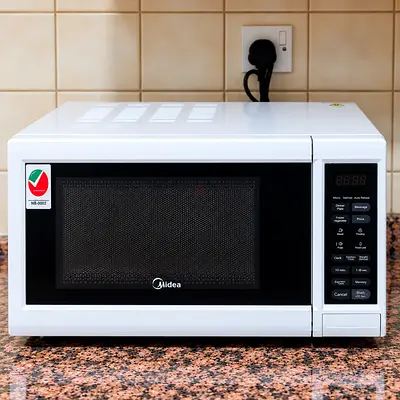 25 Litres MICROWAVE OVEN in BRAND NEW condition.