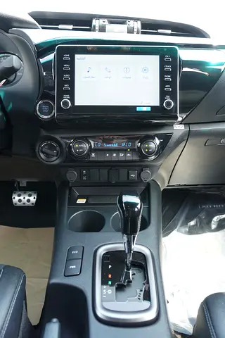 2026 Toyota HILUX — миниатюра 17