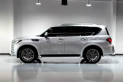 2021 Infiniti QX80 照片 4