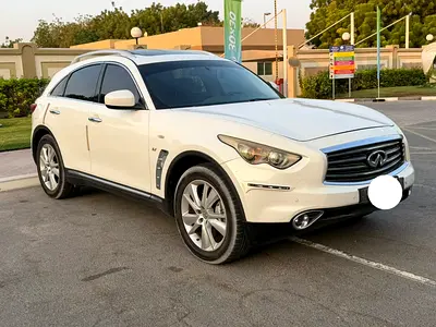 صورة 10 لـ 2015 Infiniti QX70